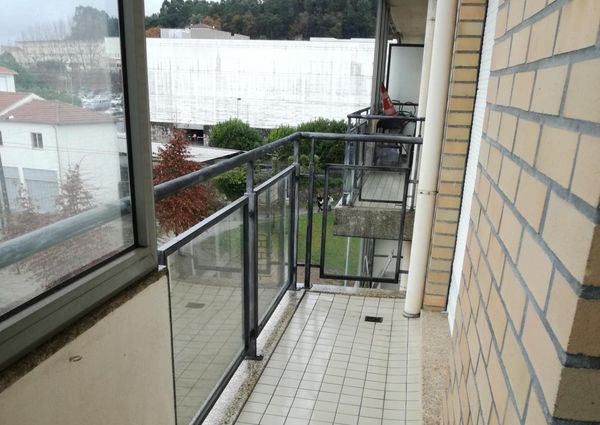Alugo T1 mobilado para dois estudantes na Universidade Minho