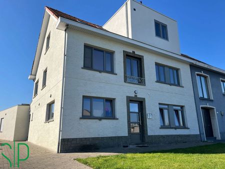 Bemeubelde studentenkamer in centrum Geel. - Foto 4