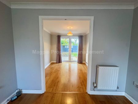 Price £1,695 pcm - Available Now - Unfurnished - Photo 2