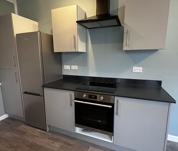 3 bedroom terraced house to rent - Photo 6