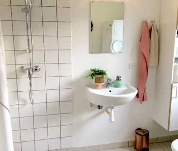 Moderne 2-værelses lejlighed med terrasse i Aalborg - Photo 2