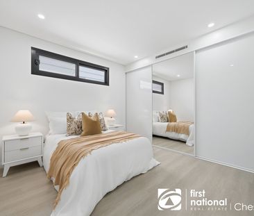 BRAND-NEW LUXURY HOME – SEFTON HIGH SCHOOL ZONE - Photo 5