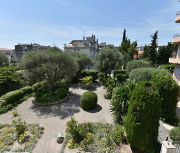 A louer à Nice, Cimiez - lumineux 2/3P - Photo 3