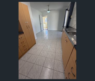 Spacious 3-Bedroom Home on Generous 695sqm Block in Convenient Balg... - Photo 5