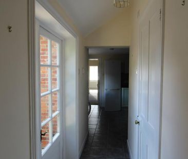 2 bedroom ground floor flat to rent - Photo 5