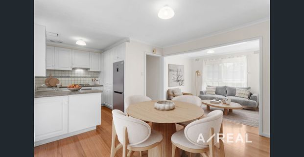 Family Living in a Prime Bundoora Location - Photo 1