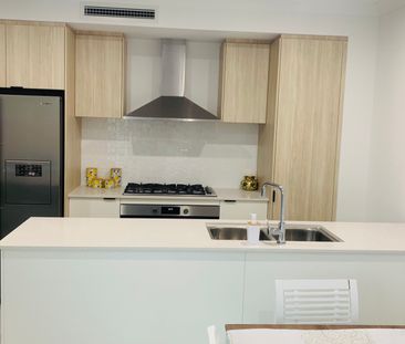 41 Wintergreen Crescent, Treeby WA 6164 - Townhouse For Rent - $750... - Photo 1