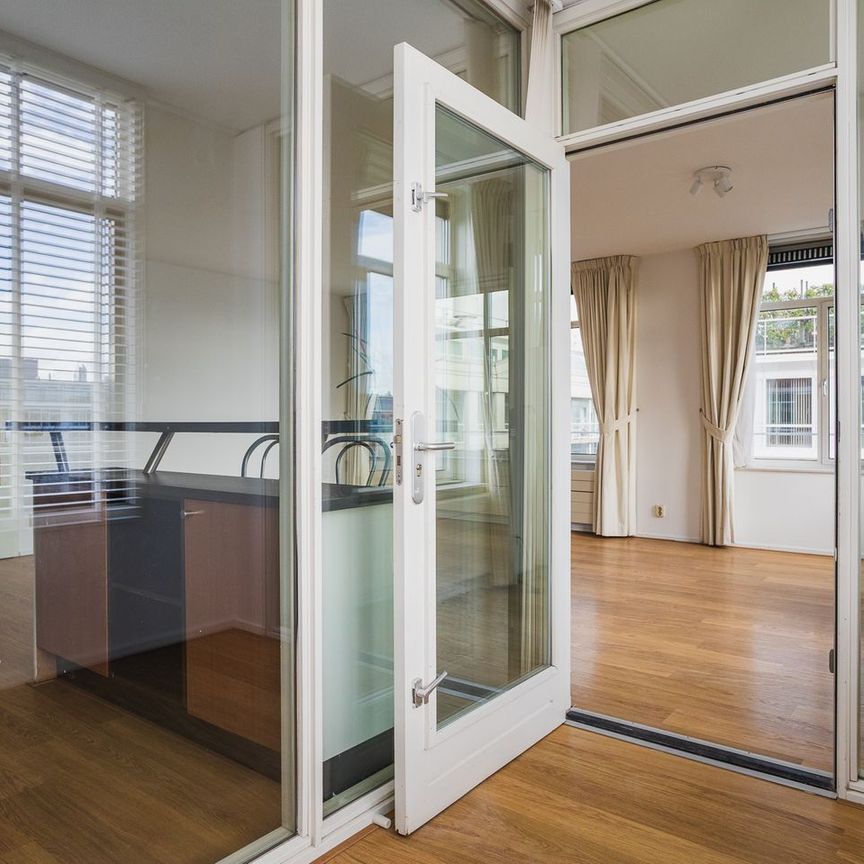 Appartement te huur: Burgemeester De Monchyplein 218 2585 DJ Den Haag - Foto 1