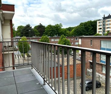 Leuk 2-slaapkamer appartement met terras en parking - Photo 4