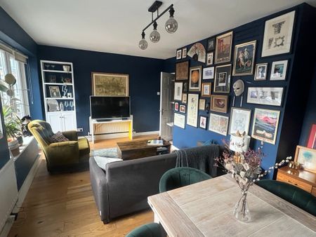 2 Bed Flat, Greatfield Close, SE4 - Photo 2