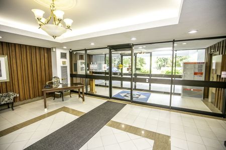 For Lease - 50 Elm Drive Unit# 604, Mississauga, Ontario - Photo 2