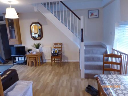 2 bedroom detached house to rent - Photo 3