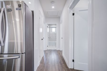 For Lease - 203 Van Dusen Boulevard, Toronto, Ontario - Photo 5