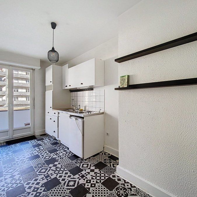 Appartement 3 pièces à - Photo 1