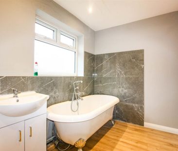 2 bed Apartment - To Let - Photo 1