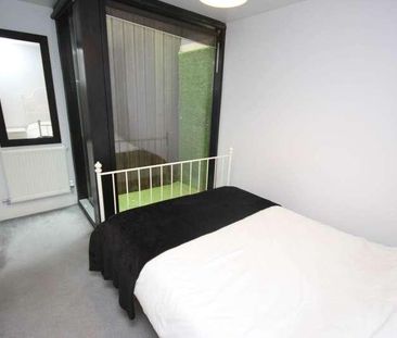 Chimney Pot Park, Salford, M6 - Photo 4