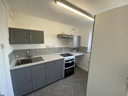 2 bedroom apartment to rent - Photo 4