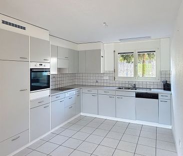 Schöne 4.5 Zimmerwohnung in Schmitten - Photo 3