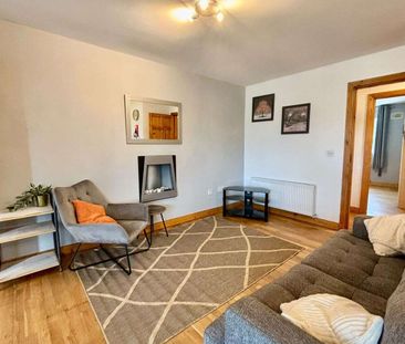 Apartment to Rent: 2 Benrue, Rathasker Road, Naas, Kildare - Photo 1