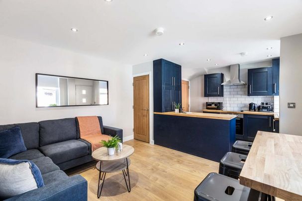4 bedroom house to rent - Photo 1