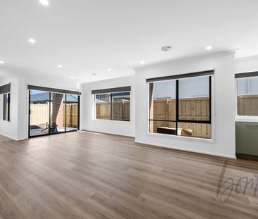 12 Topiary Way, Donnybrook, Vic 3064 - Photo 5