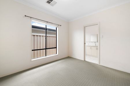 5a Harvey Street, Marleston SA 5033 - House For Rent | Domain - Photo 5
