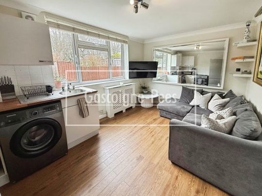 Hurtmore, Godalming - Photo 1