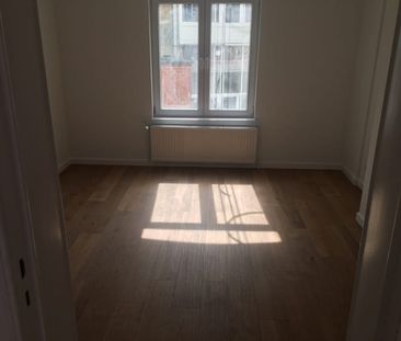 Appartement te huur - foto 3