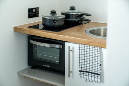 Studio Flat, Kingsland Road, E8 - Photo 2