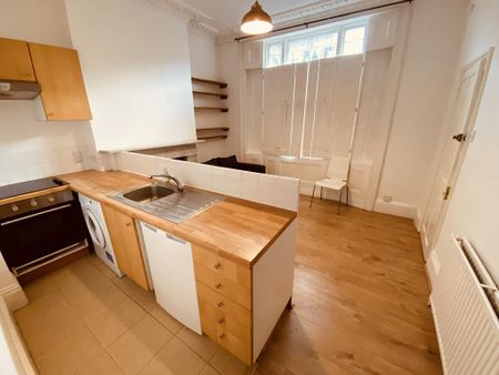 1 bedroom flat to rent - Photo 4