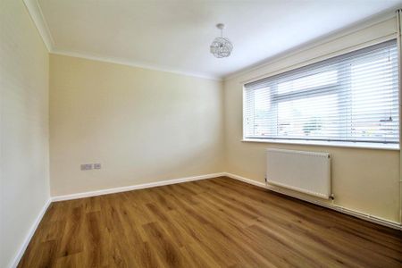 2 bedroom detached bungalow to rent - Photo 5