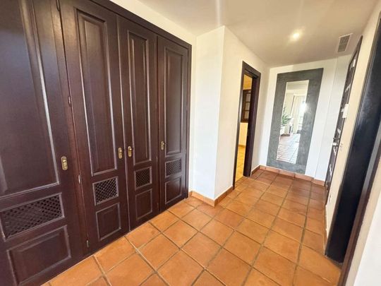 3 bedroom luxury Semidetached House for rent in Sotogrande, Andalusia - Photo 1