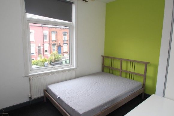 1 Bed - Haddon Avenue, Kirkstall, Leeds - Photo 1