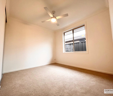 This brand new home in the heart of Munno Para! - Photo 2