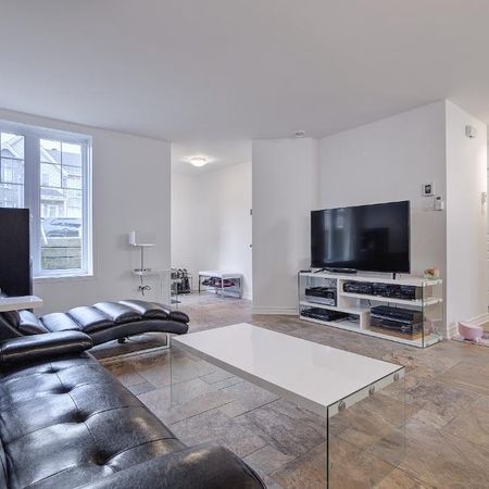 Beau logement 4 1/2 à Lavaltrie - Photo 3