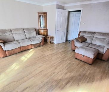 4 bedroom terraced house to rent - Photo 2