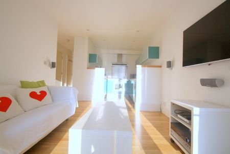 1 bedroom flat to rent - Photo 3