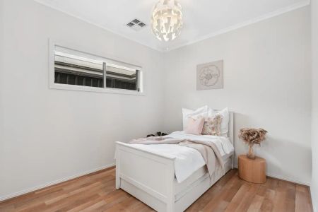 “Fresh, modern and stylish living awaits.” - Photo 2