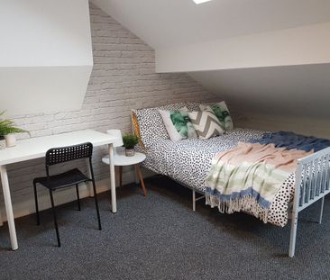 Saxony Road, Liverpool. - Photo 6