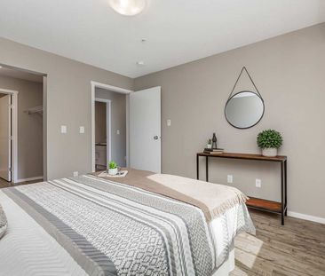 One Bedroom One Bath - Photo 3