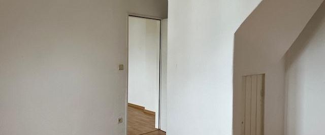Moderne Zweiraumwohnung im Dachgeschoss! - Foto 1