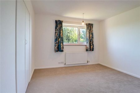 3 bedroom detached house to rent - Photo 3