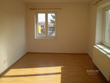 Pronájem bytu 1+1 51 m2 - Fotografie 3