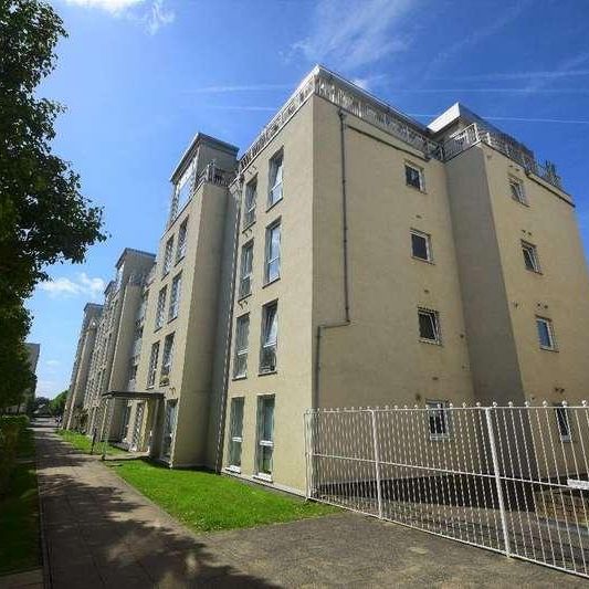 Cedar House, Melliss Avenue, Kew, TW9 - Photo 1