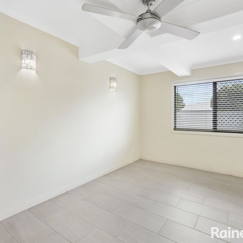 82 Bayview Terrace, Wavell Heights, QLD 4012 - Photo 1