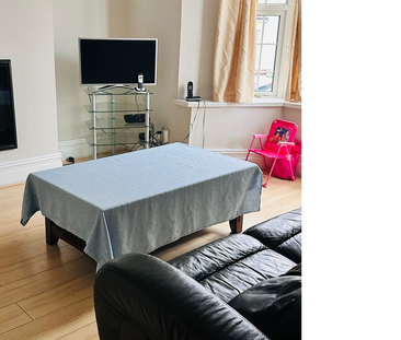 1 bedroom in a house share to rent - Photo 2