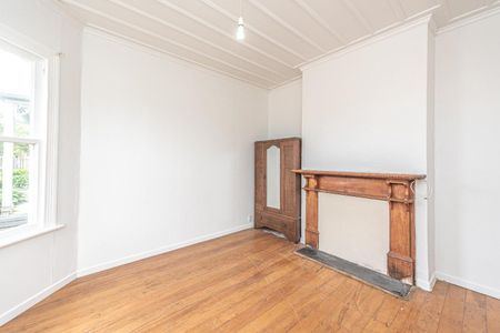 Charming three-bedroom villa - Photo 4