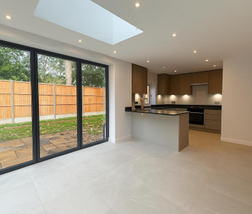 3 bedroom detached house to rent - Photo 4