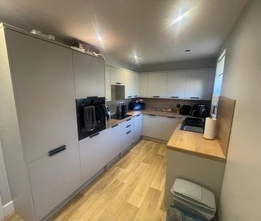 2 bedroom terraced house to rent - Photo 5
