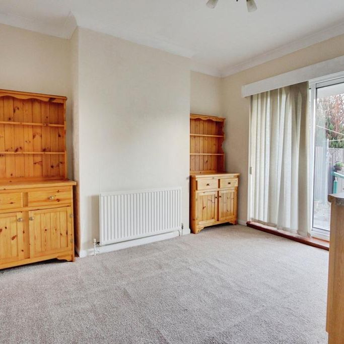 3 bedroom semi-detached house to rent - Photo 1